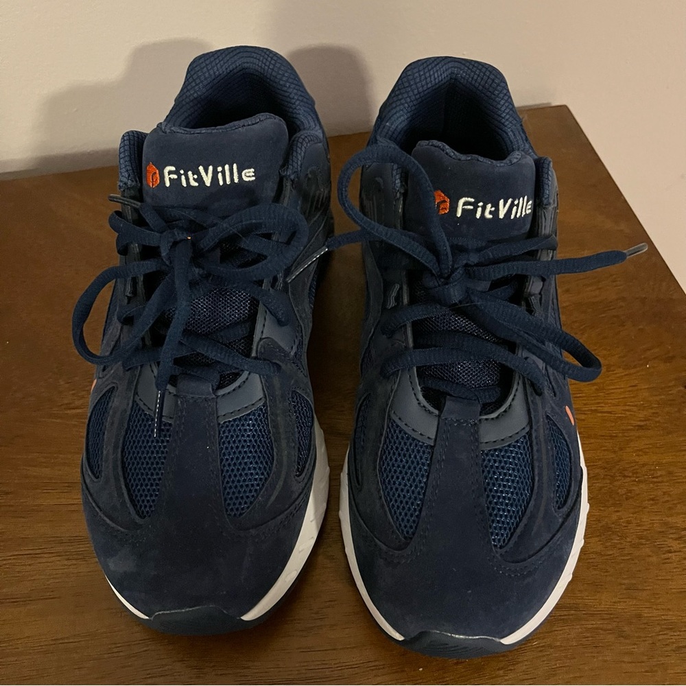 Fitville Extra Wide Sneakers